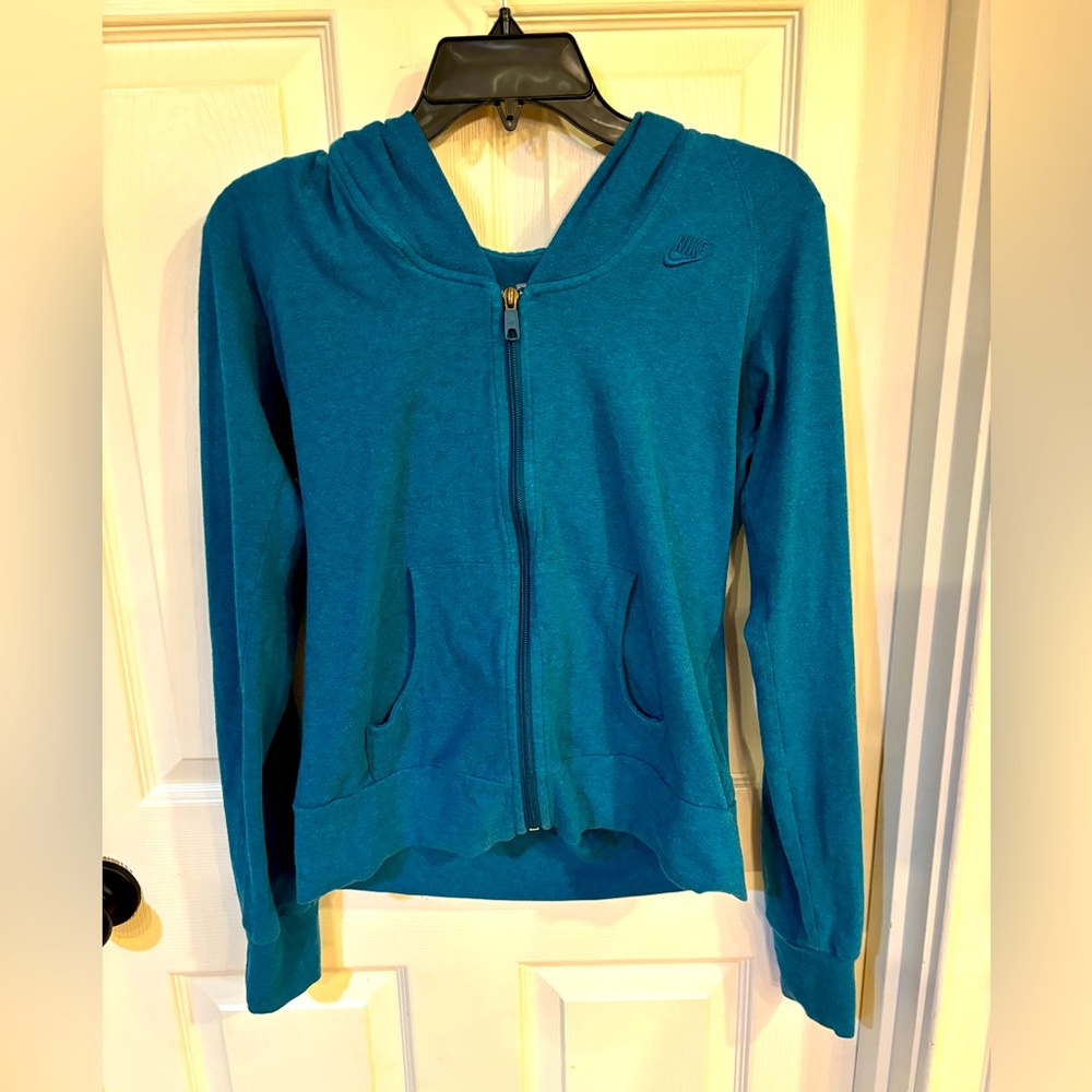 Nike pull over